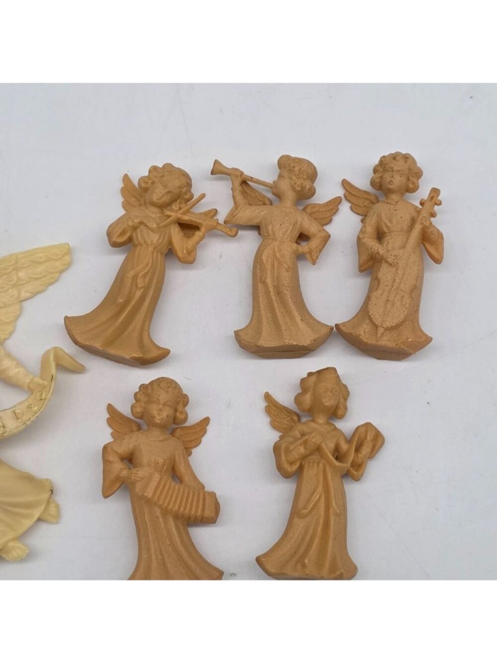Vintage Plastic Angel Ornaments Musical Instruments Craft Embellishments Lot of - Picture 3 of 8
